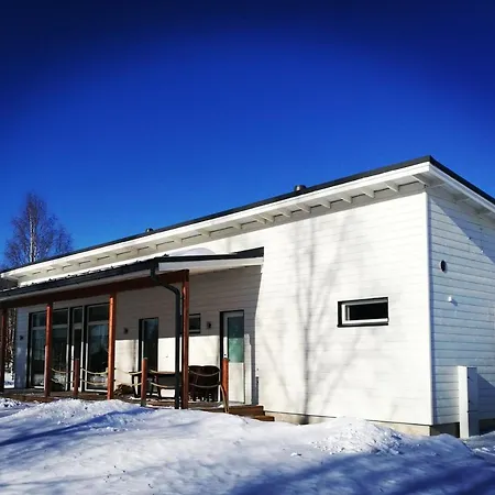 Puistola & Sauna, Near Santa's Village 로바니에미