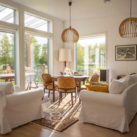 아파트 Puistola & Sauna, Near Santa's Village 로바니에미