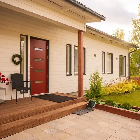 Puistola & Sauna, Near Santa's Village 아파트 *